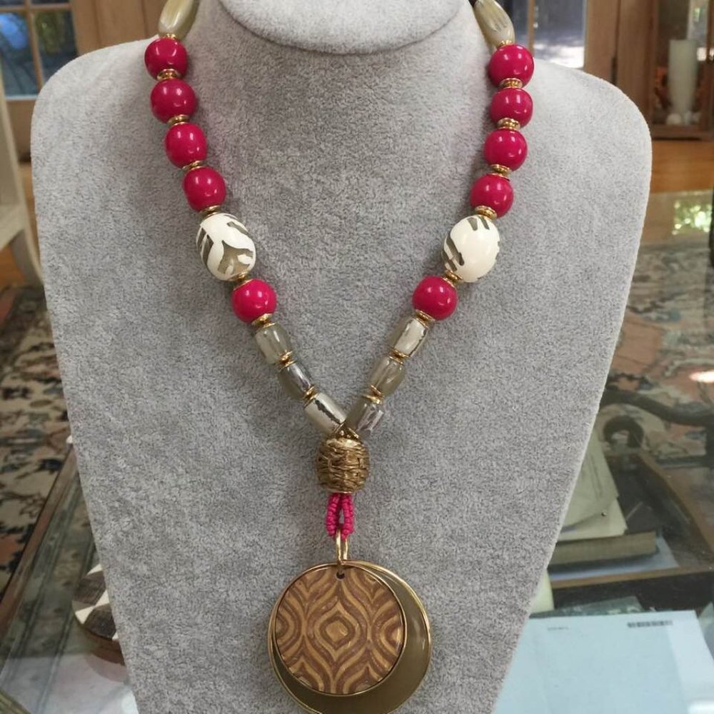 Choco's pendant necklace